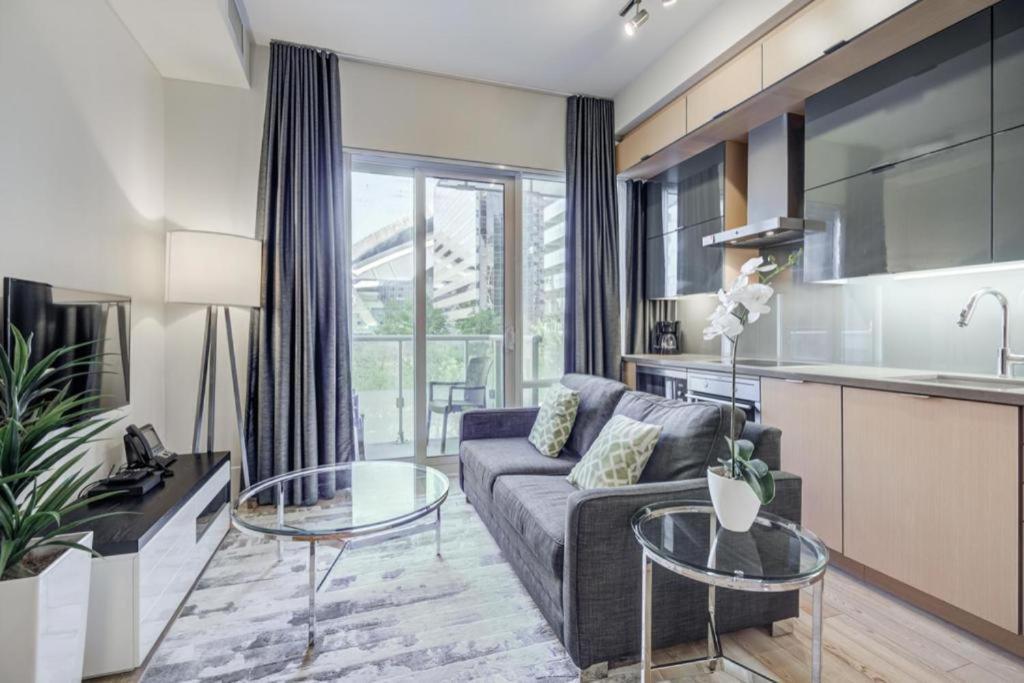 Metropolis Loft - Cn Tower Appartement Toronto Buitenkant foto